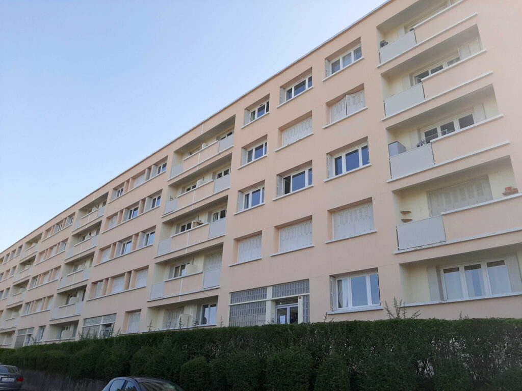 SAINT-ETIENNE – A VENDRE – APPARTEMENT T3 DE 73 M2  AVEC BAL – 3 pièces – 2 chambres – 73 m²