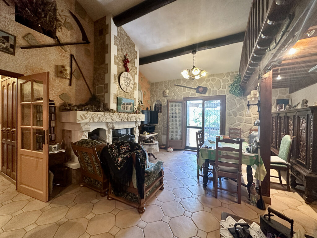 Magnifique villa au panorama exceptionnel – 5 pièces – 3 chambres – 145 m²