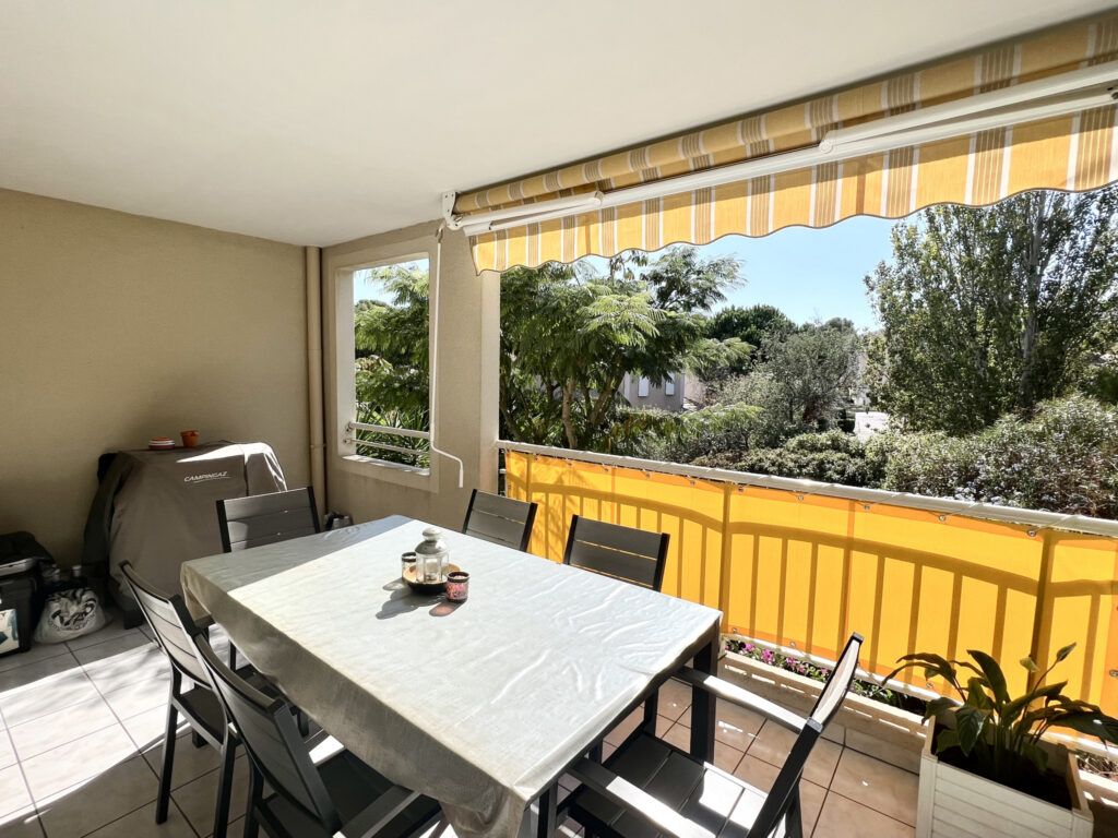 Six Fours les plages, Grand T2 en parfait état dans résidenc – 2 pièces – 1 chambre – 48 m²