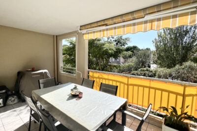 Six Fours les plages, Grand T2 en parfait état dans résidenc – 2 pièces – 1 chambre – 48 m²