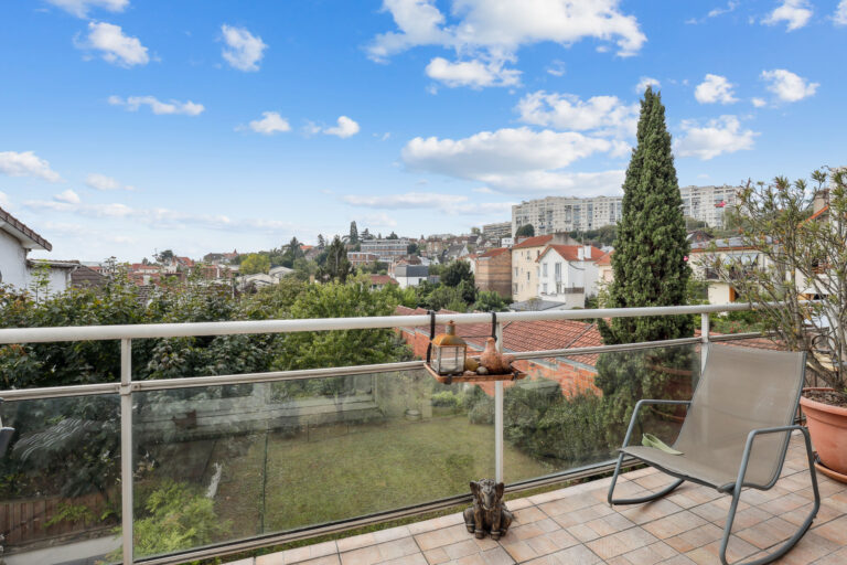 Suresnes (92) – Quartier république – Appartement familial a – 5 pièces – 4 chambres – 110 m²