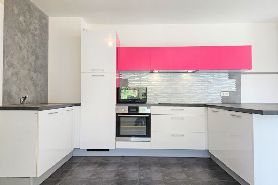 Appartement à vendre à Péron