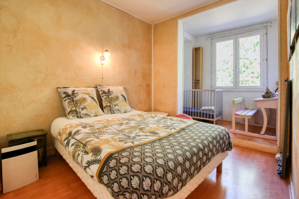 Ancienne Bergerie authentique en pierre de taille  sur un te – 11 pièces – 6 chambres – 310 m²