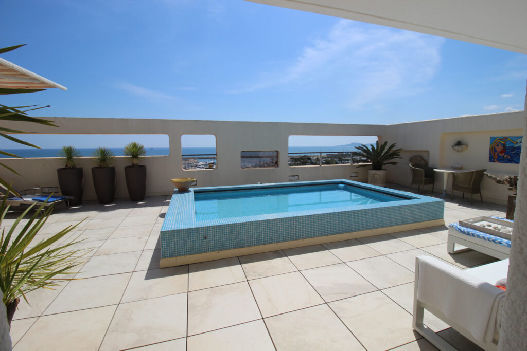 Penthouse 5 pièces 118m2 – Terrasse 219m2 – Vue panoramique  – 5 pièces – 3 chambres – 118.48 m²