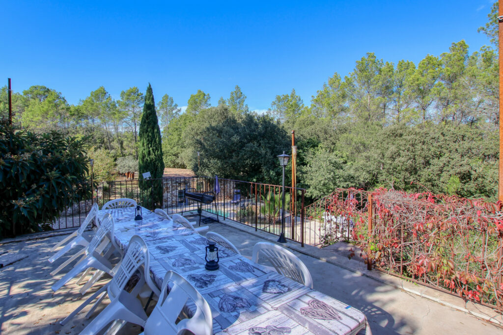 Ancienne Bergerie authentique en pierre de taille  sur un te – 11 pièces – 6 chambres – 310 m²