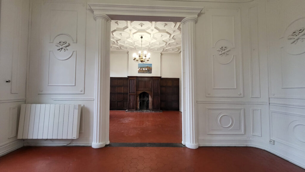 Appartement bourgeois 90m2 À vendre à Marseille 13002 balcon – 4 pièces – 2 chambres – 96 m²