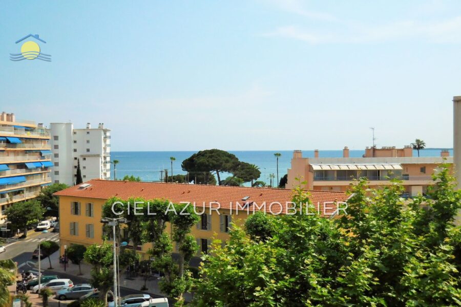 Appartement à louer à Juan-les-Pins
