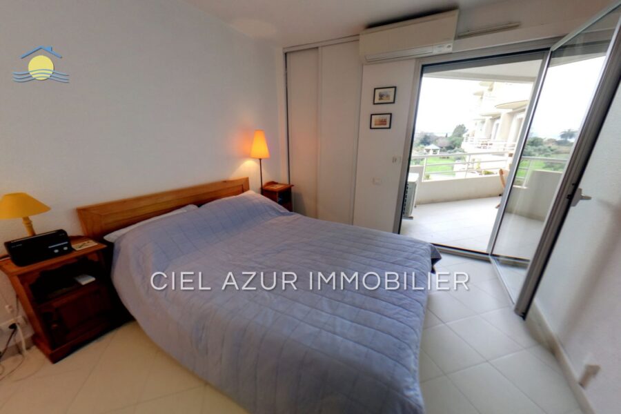 Appartement à louer à Juan-les-Pins