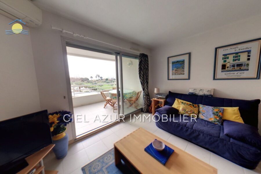 Appartement à louer à Juan-les-Pins