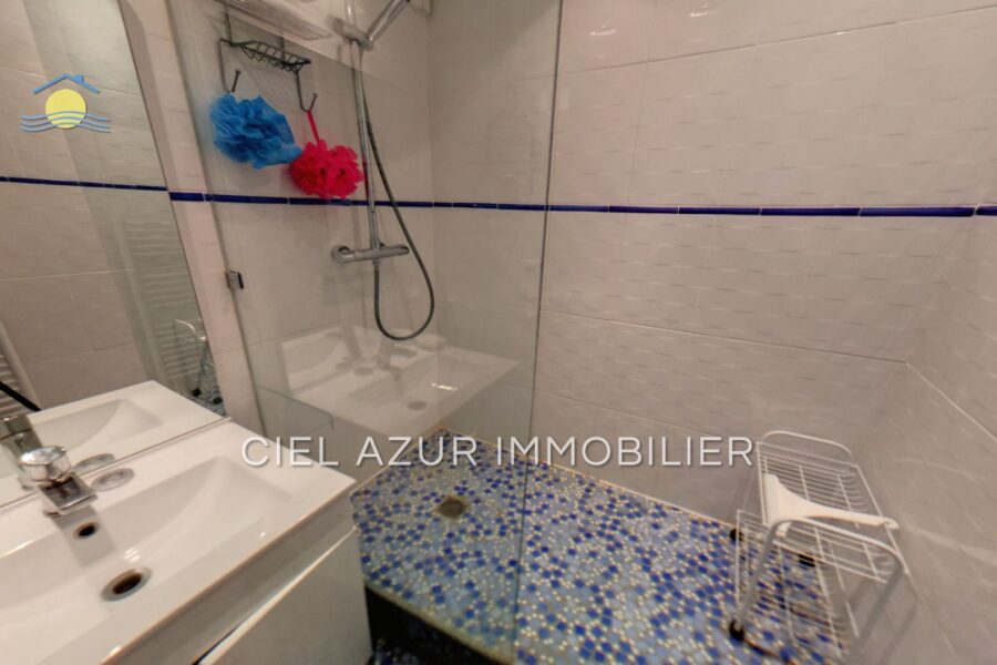 Appartement à louer à Juan-les-Pins
