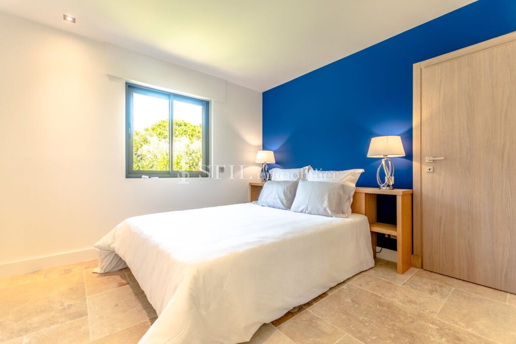 location villa 5 Pièce(s) – 5 pièces – 4 chambres – 175.00 m²