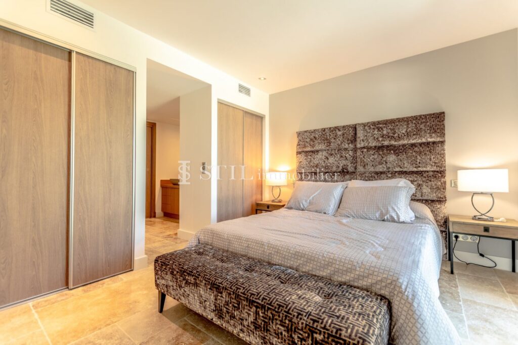 location villa 5 Pièce(s) – 5 pièces – 4 chambres – 175.00 m²