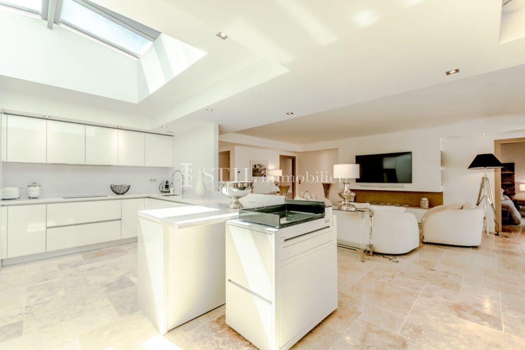 location villa 5 Pièce(s) – 5 pièces – 4 chambres – 175.00 m²