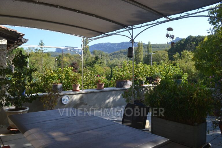 vente maison en pierre 14 Pièce(s) – 14 pièces – 6 chambres – 362.00 m²