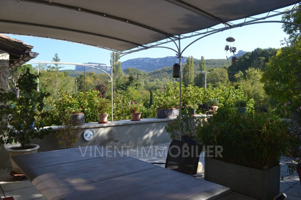 vente maison en pierre 14 Pièce(s) – 14 pièces – 6 chambres – 362.00 m²