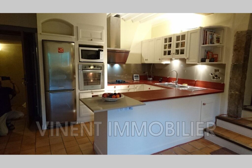 vente maison en pierre 14 Pièce(s) – 14 pièces – 6 chambres – 362.00 m²