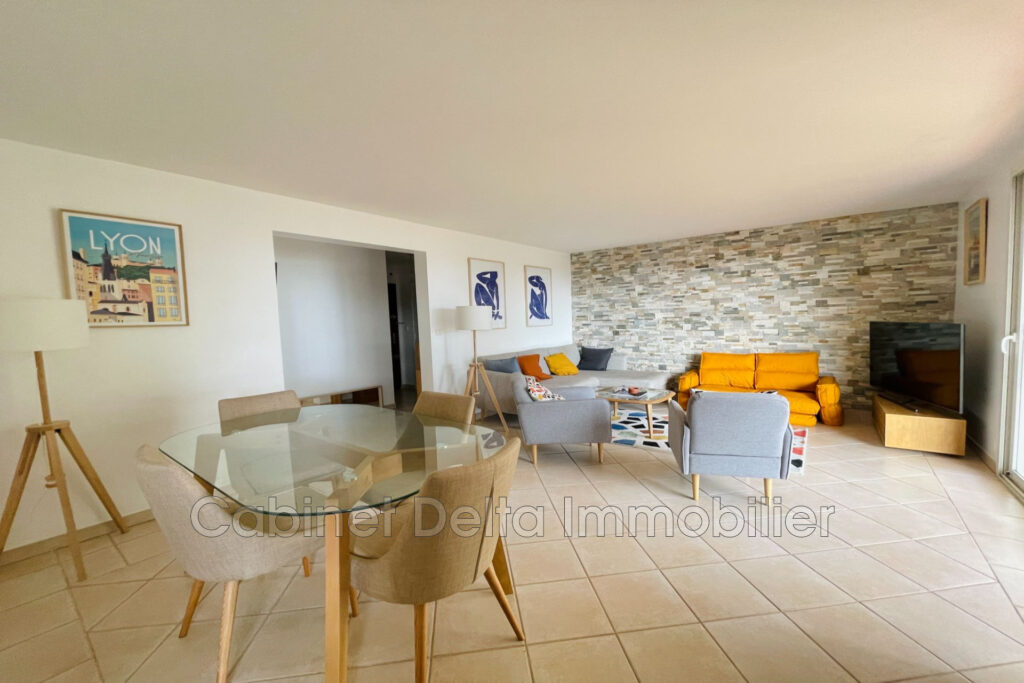 LOCATION SAISONNIERE – 3 pièces – 2 chambres – 70.00 m²