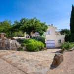 villa provençale proche village avec piscine – 5 pièces – 4 chambres – 199.00 m²