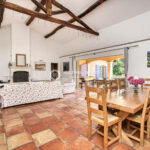 villa provençale proche village avec piscine – 5 pièces – 4 chambres – 199.00 m²