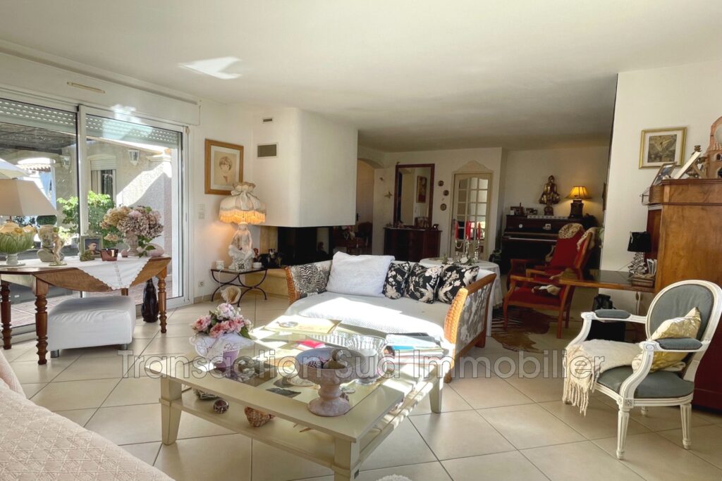 vente maison 7 Pièce(s) – 7 pièces – 3 chambres – 129.00 m²