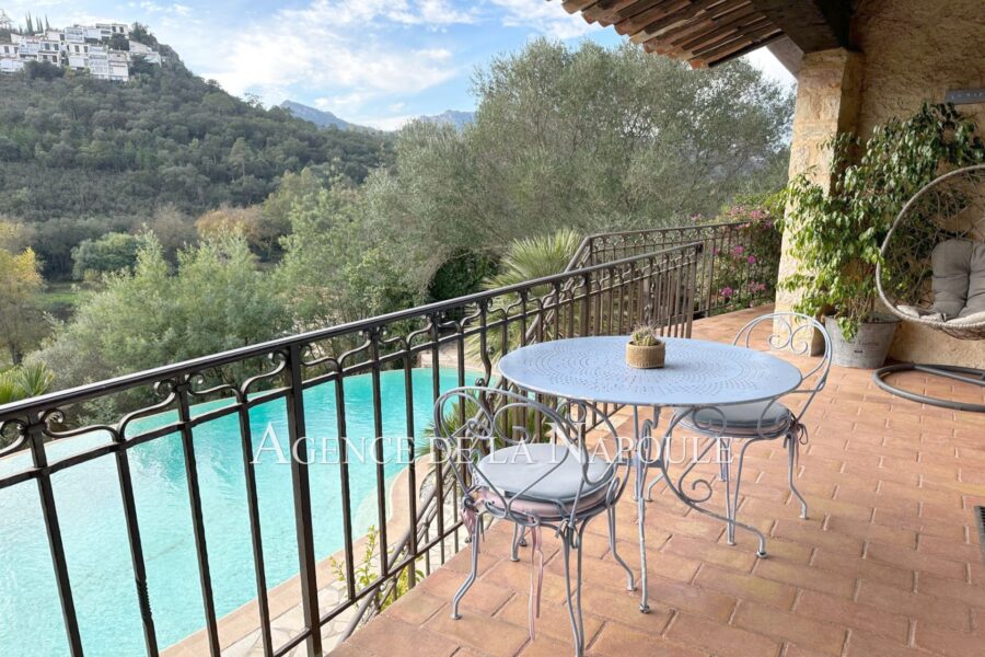 Maison à vendre à Mandelieu-la-napoule