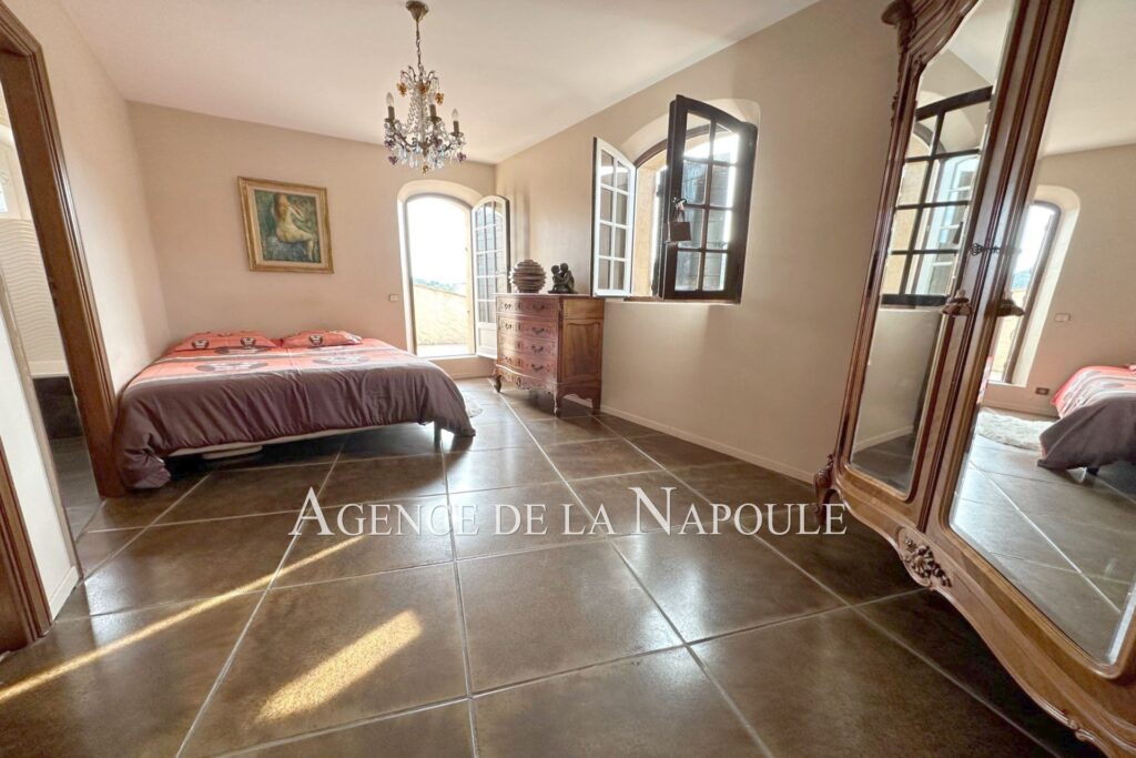 vente maison de caractère 6 Pièce(s) – 6 pièces – 5 chambres – 210.00 m²