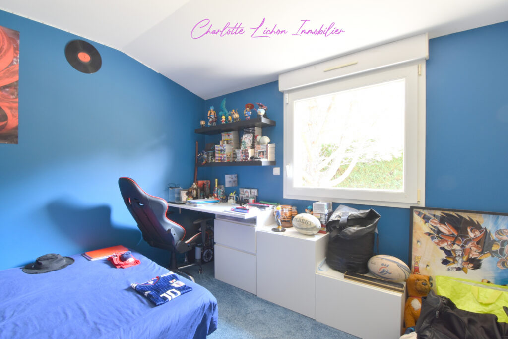 Maison 5 chambres – piscine – double garage  – 7 pièces – 5 chambres – 159 m²