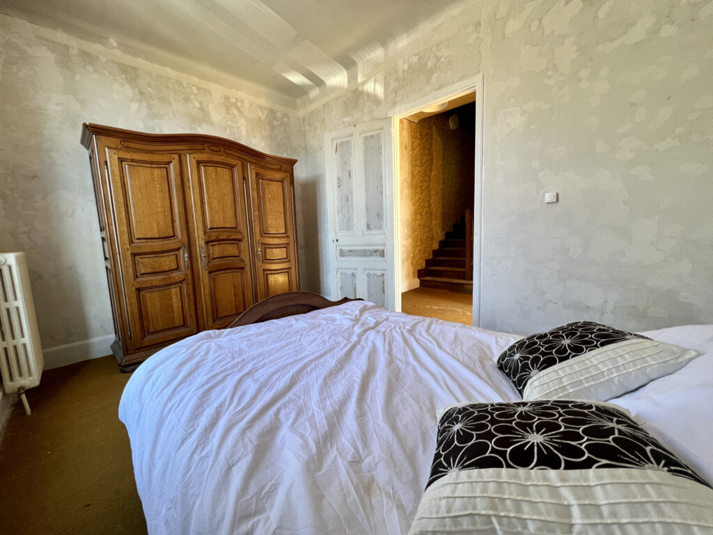 Maison familiale, 5 chambres, vue montagnes et CAGIRE – 7 pièces – 5 chambres – 148.64 m²