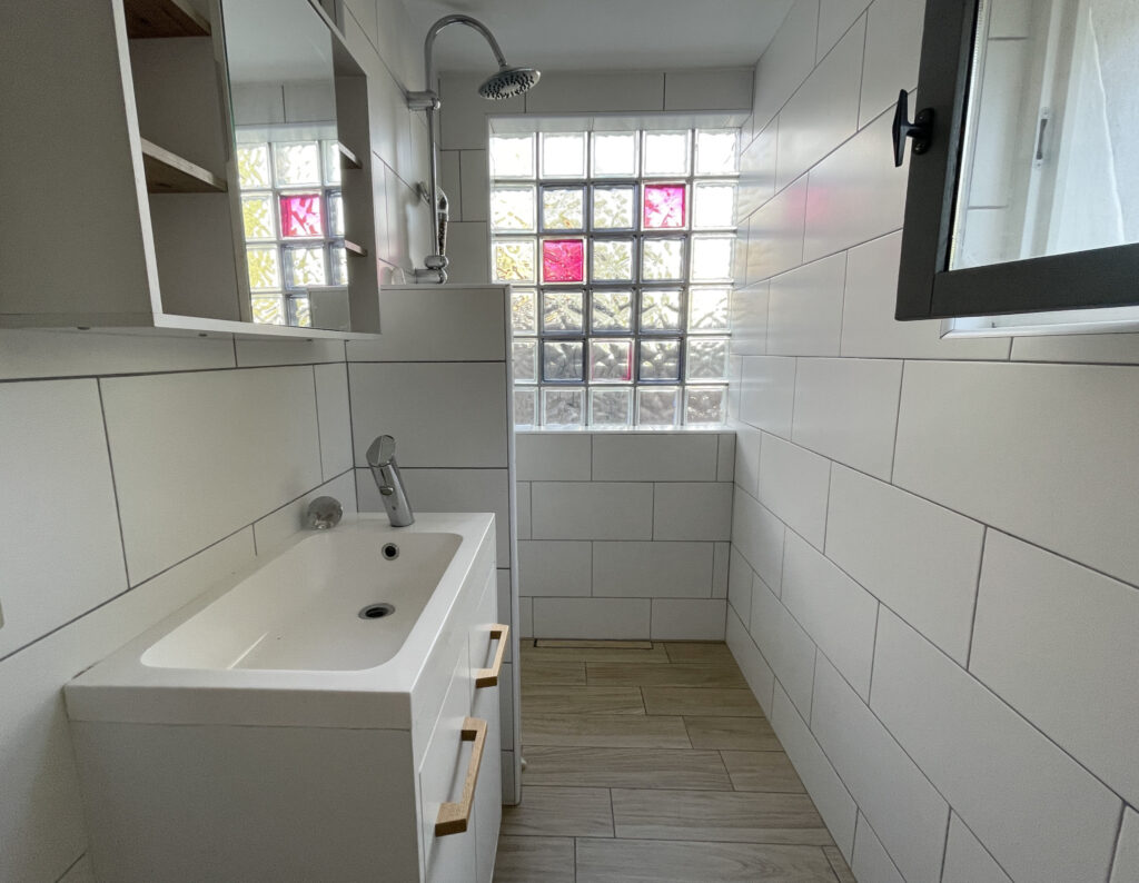 Maison 3 pièces 62 m2 avec terrasse et cour privative  – 3 pièces – 2 chambres – 62 m²