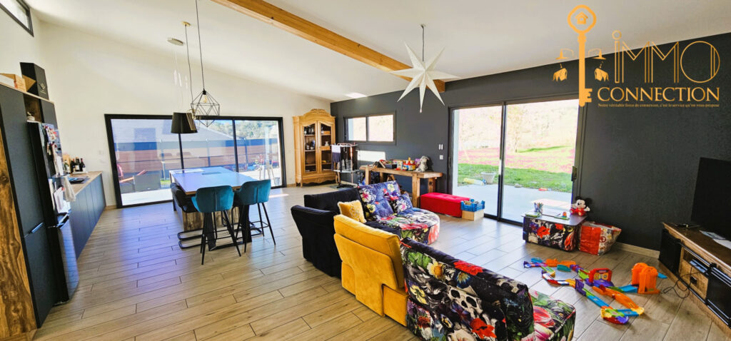 Villa d’architecte 4 pièces de 160 m2  – 4 pièces – 3 chambres – 160 m²