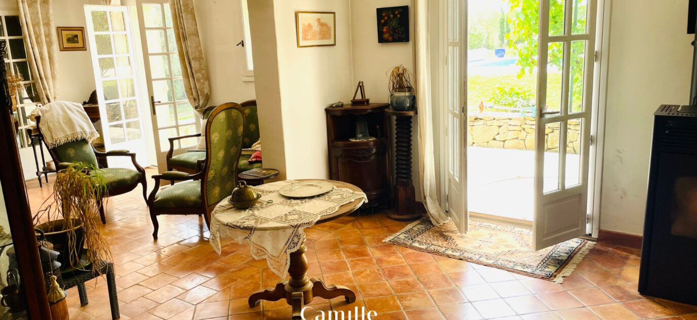 Belle Bastide à 15 min d’Aix en Provence au calme  – 6 pièces – 4 chambres – 190 m²