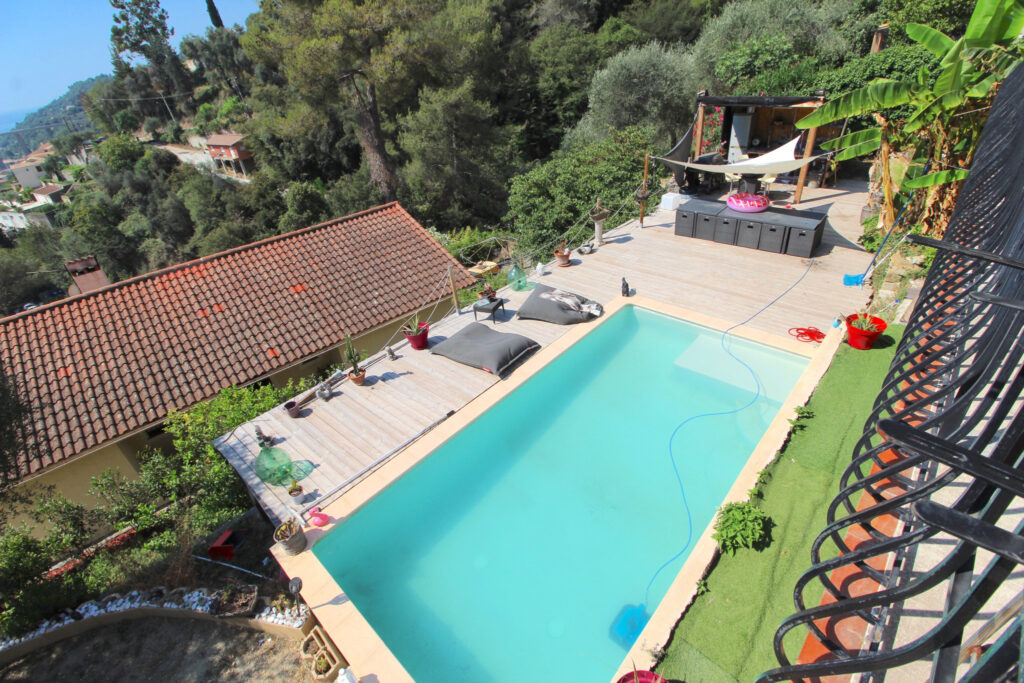 Villa sur les hauteurs de Menton – 5 pièces – 4 chambres – 126 m²
