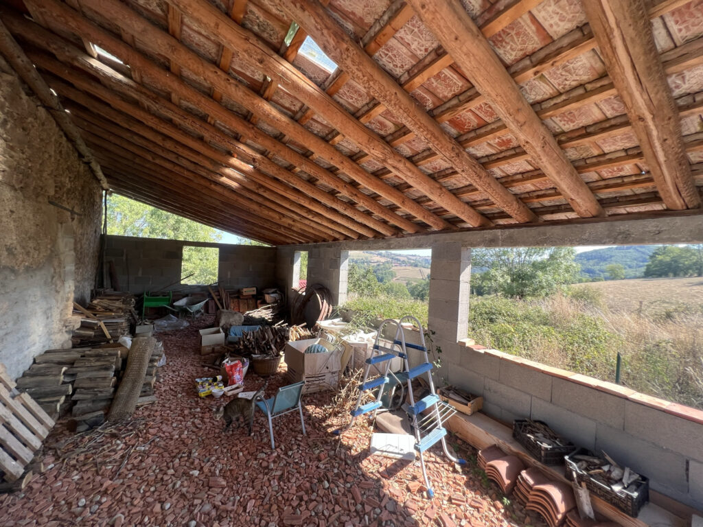 Maison avec dépendance et terrain – 5 pièces – 3 chambres – 115 m²