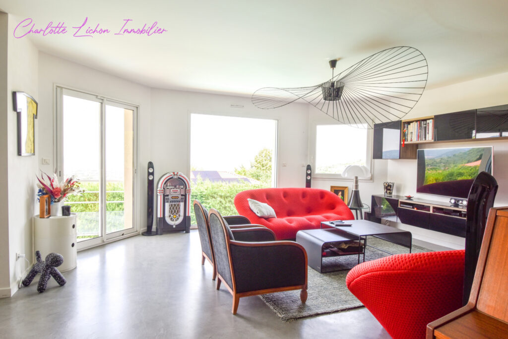 Maison 5 chambres – piscine – double garage  – 7 pièces – 5 chambres – 159 m²