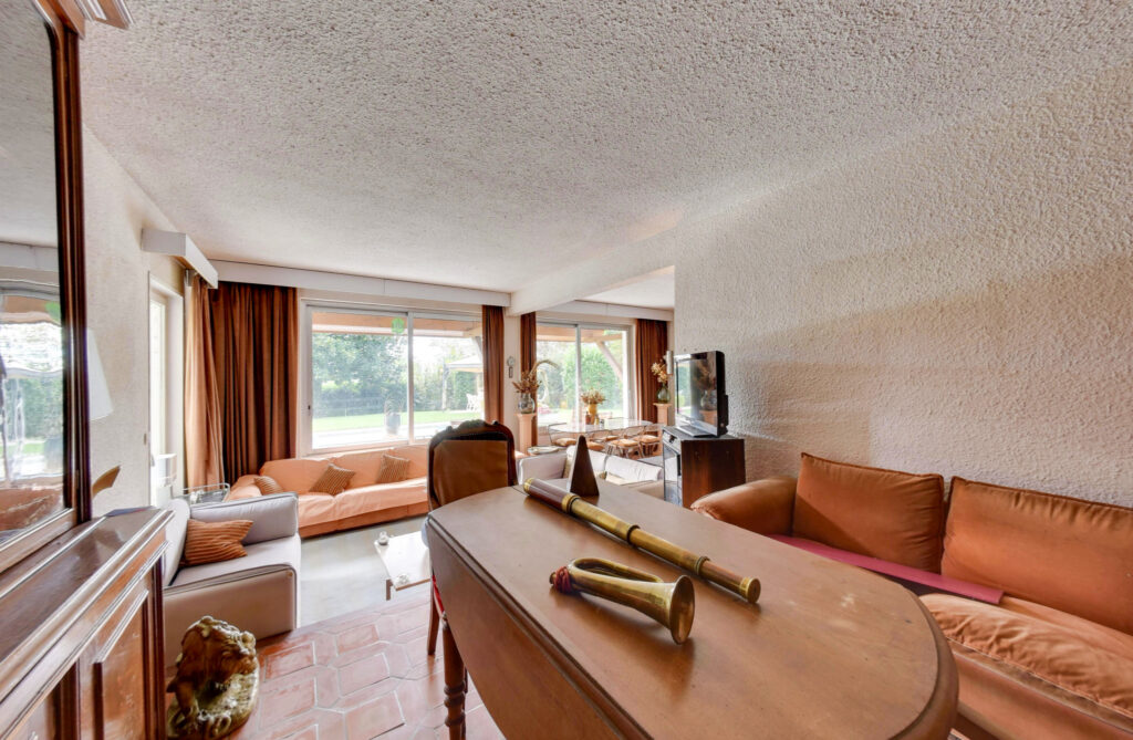 Propriété à Biviers – 7 pièces – 6 chambres – 157.11 m²