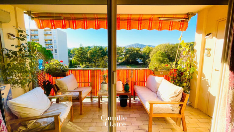 Appartement T4 traversant 84 m2  – 4 pièces – 3 chambres – 84 m²