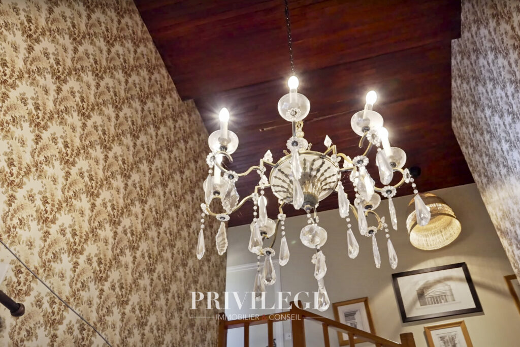 Découvrez un Havre de Sérénité au coeur des Hautes Alpes – Ch – 6 pièces – 5 chambres – 220 m²