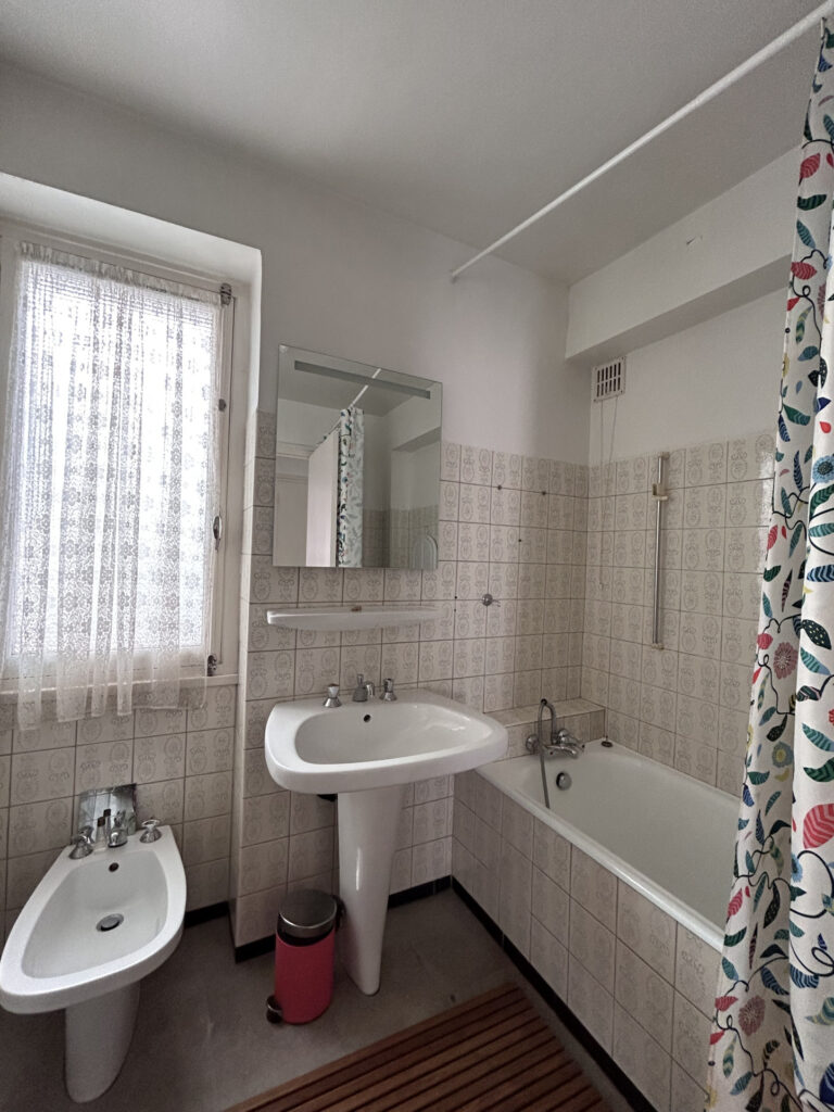 PYRENNES ORIENTALES RARE ET UNIQUE EN VALLESPIR  – 14 pièces – 6 chambres – 410 m²