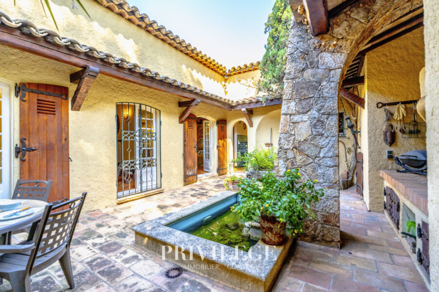Maison à vendre à Les issambres