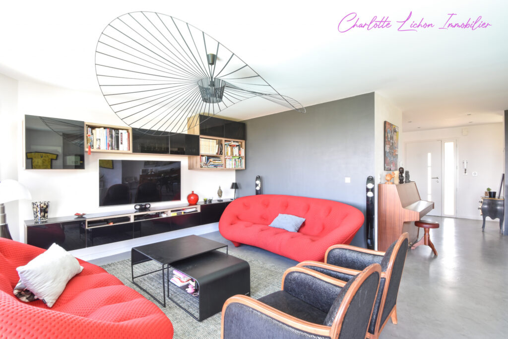 Maison 5 chambres – piscine – double garage  – 7 pièces – 5 chambres – 159 m²