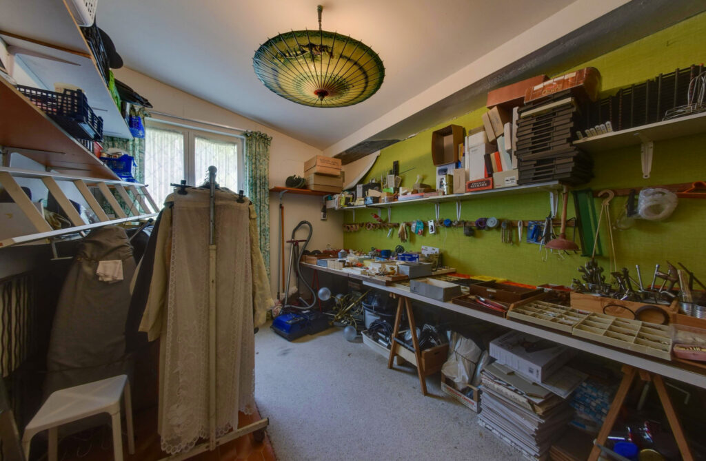 Propriété à Biviers – 7 pièces – 6 chambres – 157.11 m²