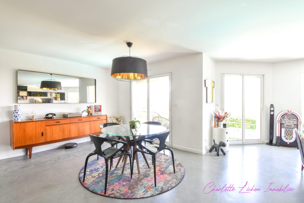 Maison 5 chambres – piscine – double garage  – 7 pièces – 5 chambres – 159 m²