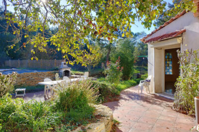 A vendre maison individuelle de 220 m2 à Mazaugues (83) terr – 6 pièces – 5 chambres – 220 m²