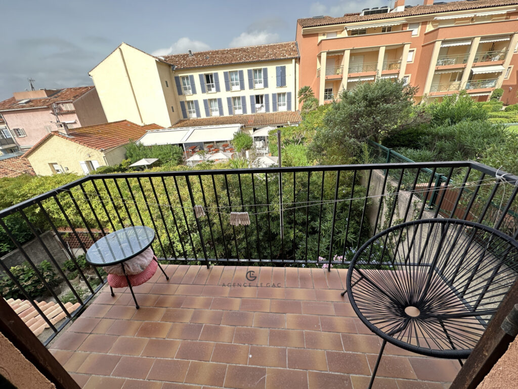 EXCLU CENTRE-VILLE T2 ETAT NEUF – 2 pièces – 1 chambre – 38 m²