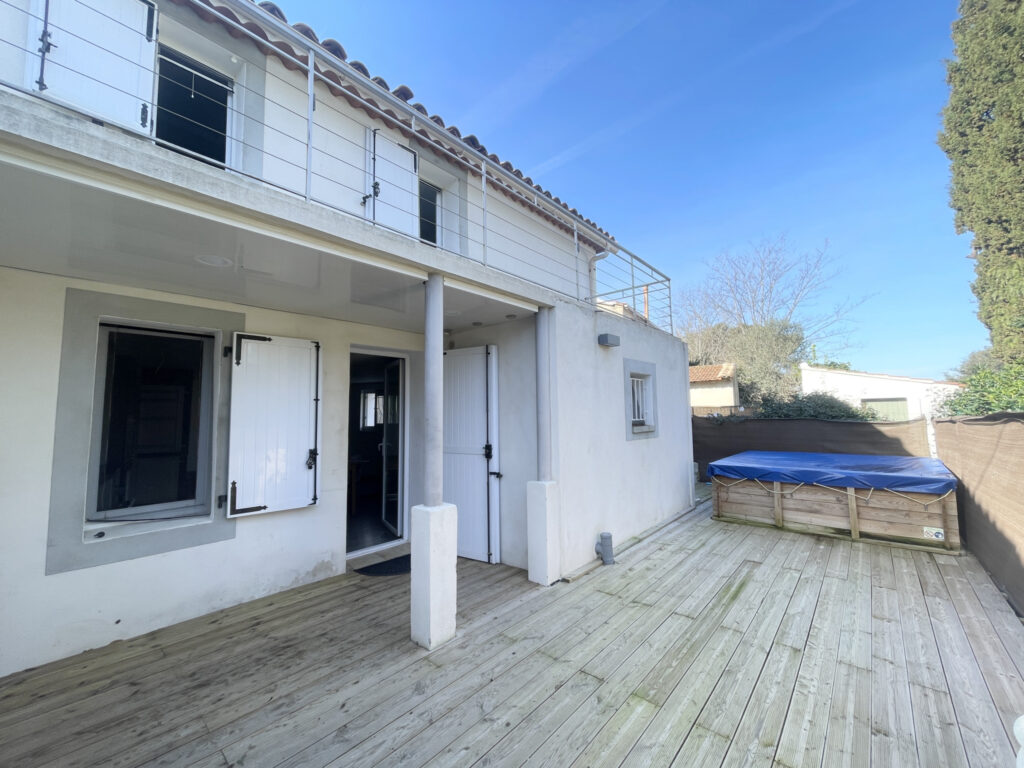 Maison 3 pièces 62 m2 avec terrasse et cour privative  – 3 pièces – 2 chambres – 62 m²