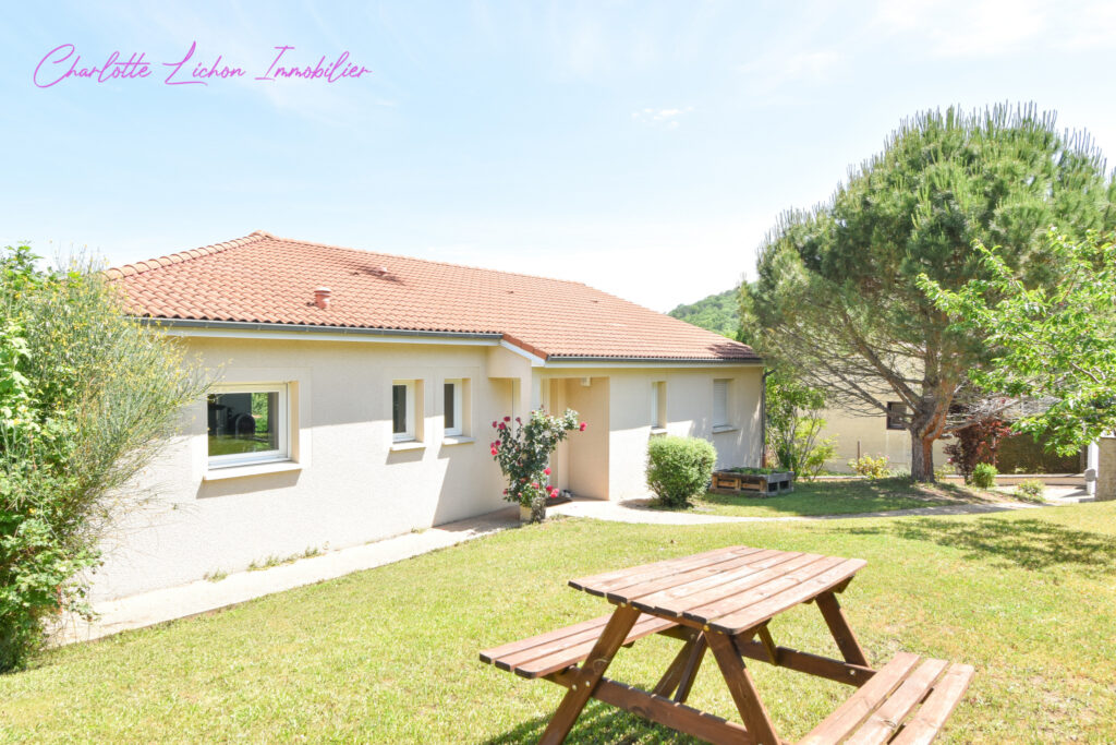 Maison 5 chambres – piscine – double garage  – 7 pièces – 5 chambres – 159 m²