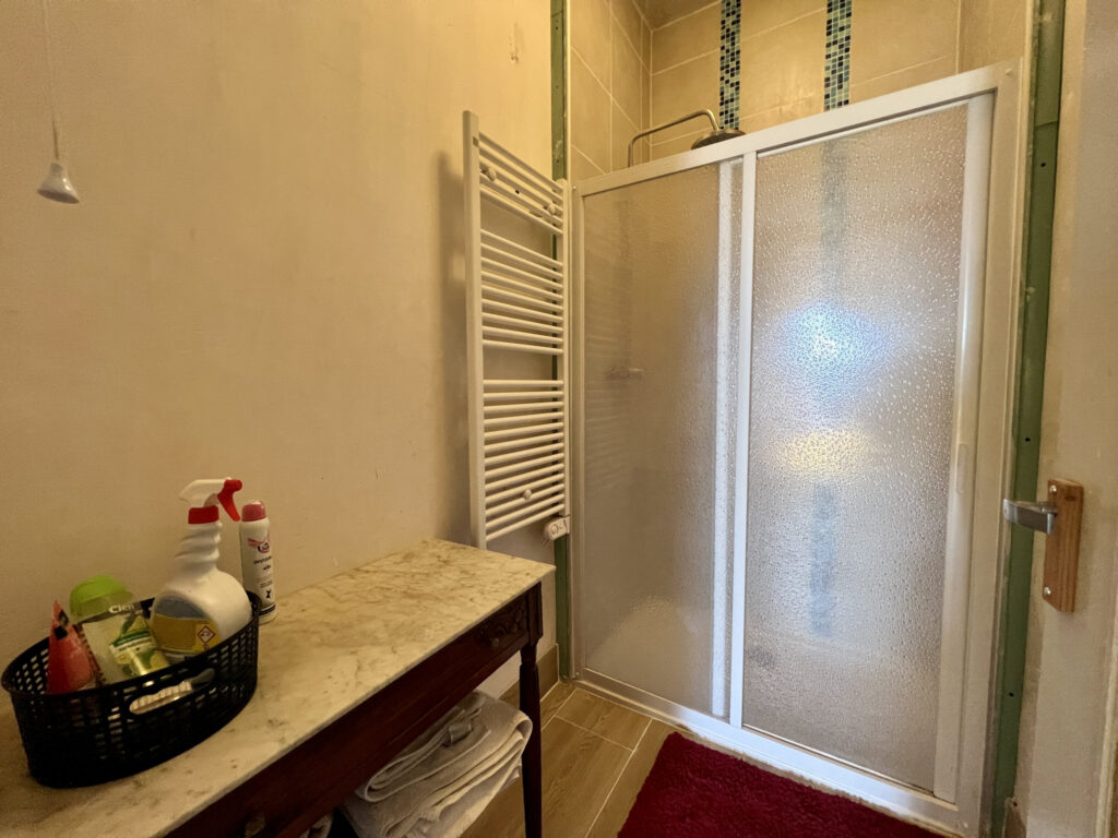 Maison familiale, 5 chambres, vue montagnes et CAGIRE – 7 pièces – 5 chambres – 148.64 m²