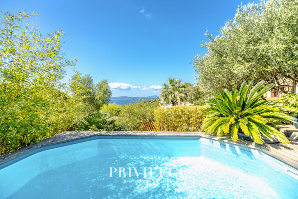 Villa provencale, avec des pierres apparentes, vue mer, quar – 9 pièces – 6 chambres – 300 m²