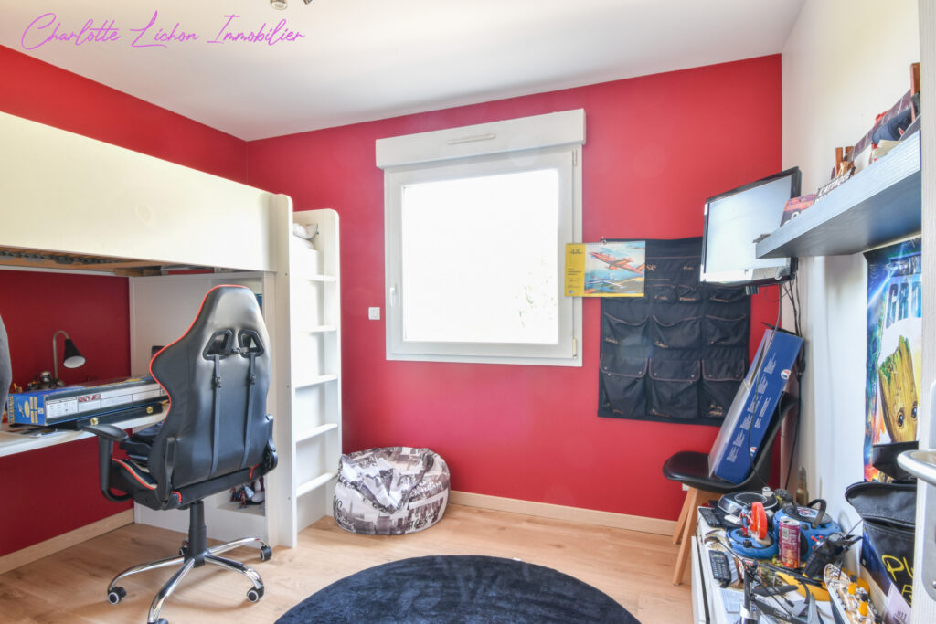 Maison 5 chambres – piscine – double garage  – 7 pièces – 5 chambres – 159 m²