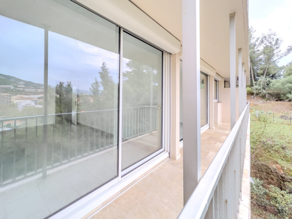 Appartement 4 pièces de 79,69m2 + parking + cave – 4 pièces – 3 chambres – 79 m²